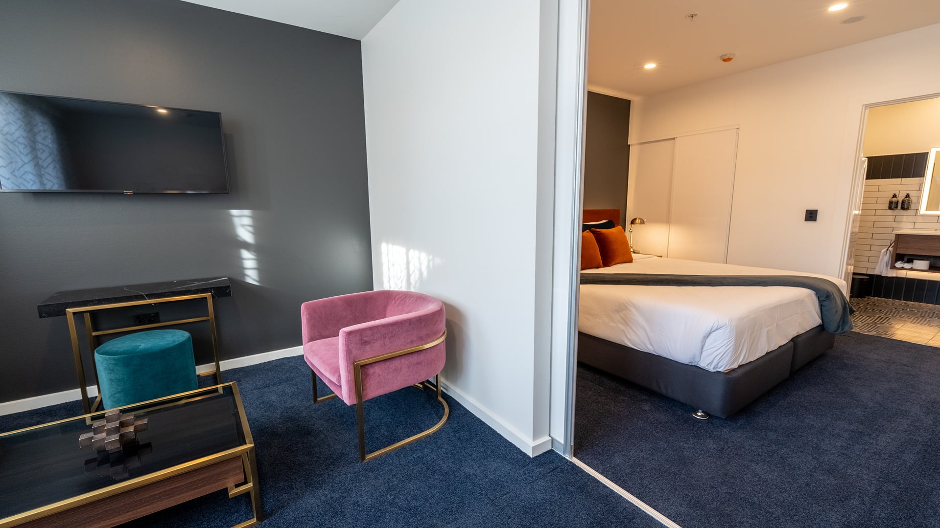 One Bedroom Apartment